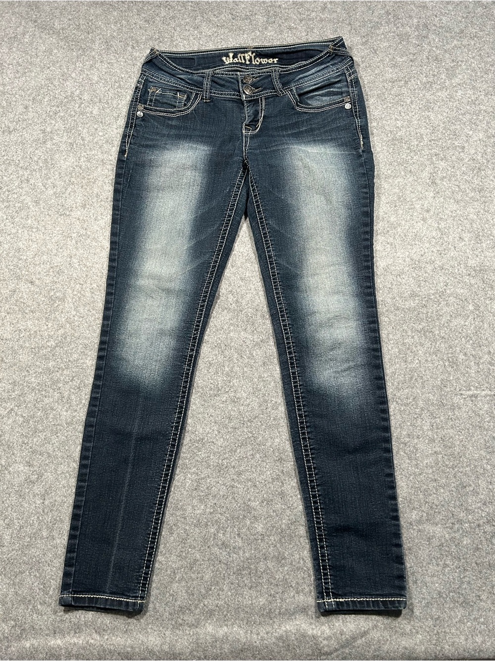 Wallflower Women's Faded Dark Blue Skinny Jeans